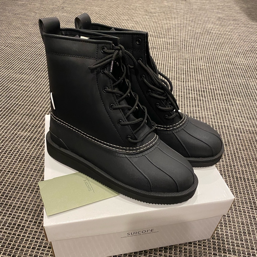 Suicoke, brand new waterproof boots, size 8-9 women’s